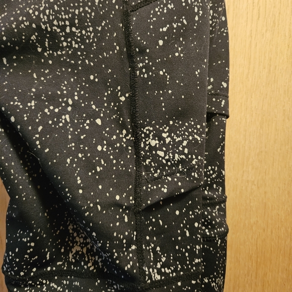 Zyia reflective splatter pocket leggings - Picture 4 of 5